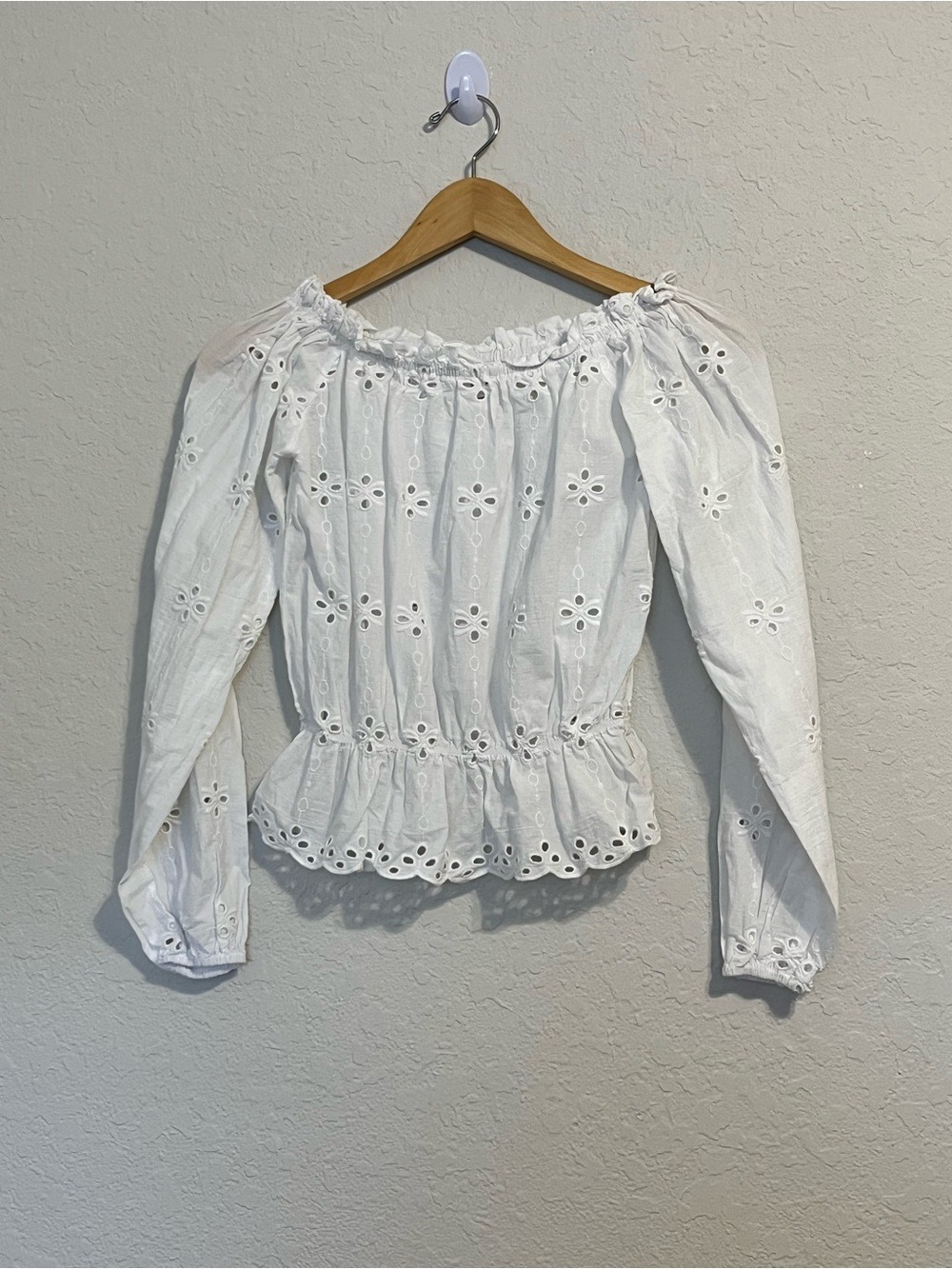 White Eyelet Peplum Blouse XS Off Shoulder 100% Cotton Cottagecore Boho Milkmaid - Picture 1 of 7